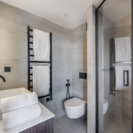 Apartment 1850: Neuf Au Pied Des Pistes Avec Piscine Et - Fr-1-564-102 Courchevel